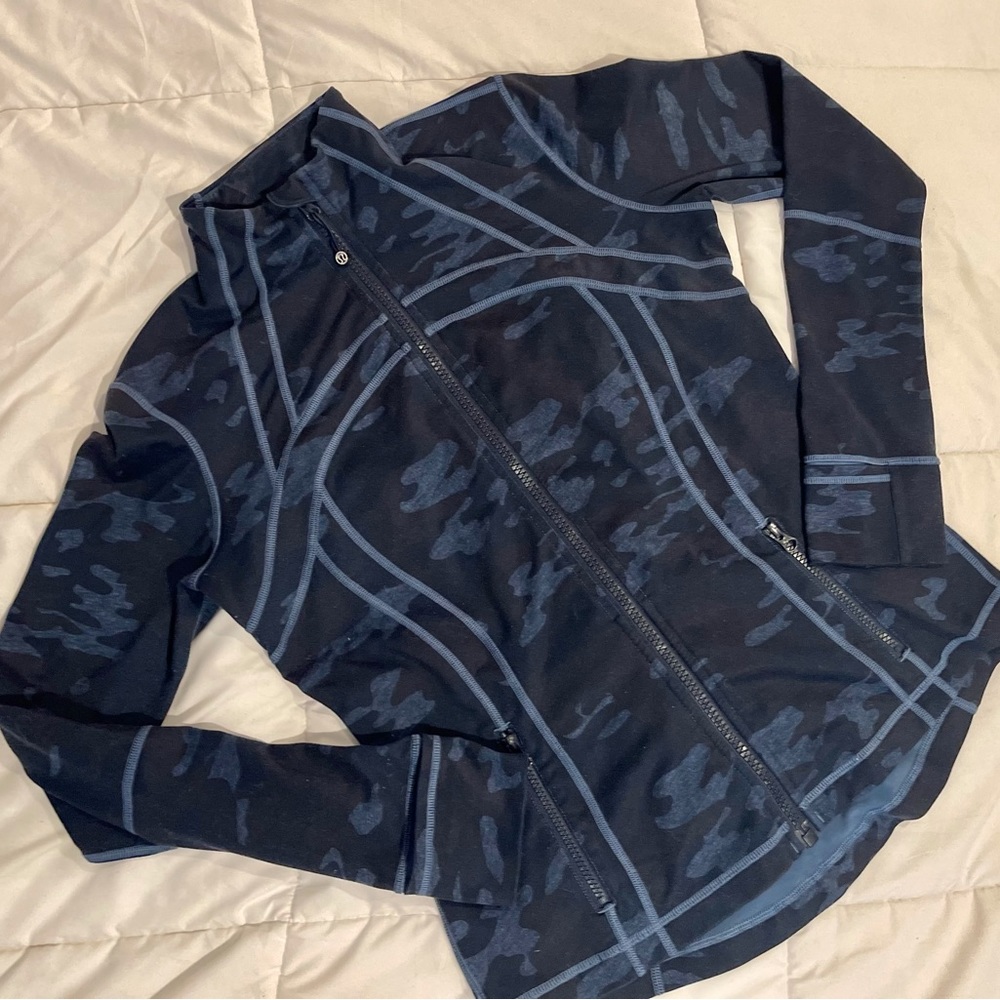 Lululemon Camo Lotus Blue Oil Slick Define Activewear Full Zip Jacket